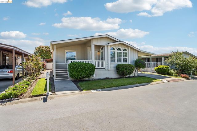 29344 New Hampshire, Hayward, CA 94544