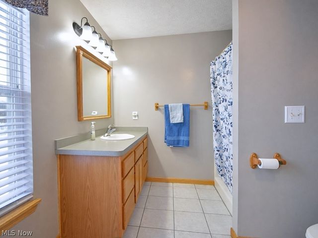 6615 Clay Street, Thompson, OH 44086