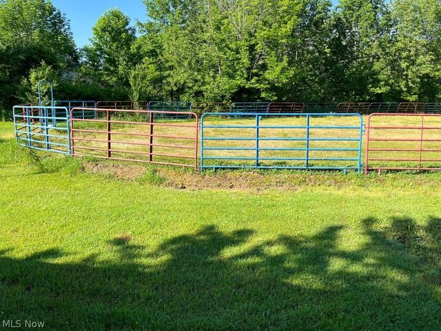 6615 Clay Street, Thompson, OH 44086