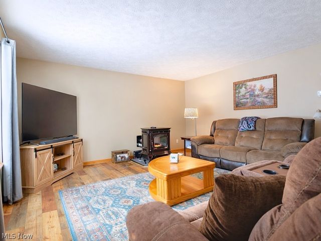 6615 Clay Street, Thompson, OH 44086