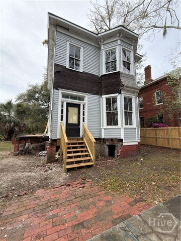 217 E 38th Street, Savannah, GA 31401