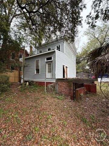 217 E 38th Street, Savannah, GA 31401