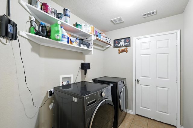 729 Poncho Lane, Fort Worth, TX 76052