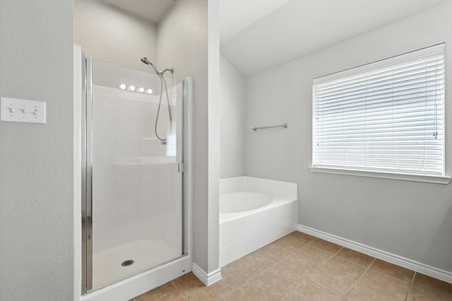 729 Poncho Lane, Fort Worth, TX 76052