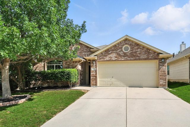 729 Poncho Lane, Fort Worth, TX 76052