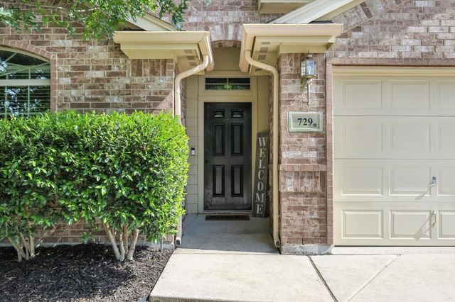 729 Poncho Lane, Fort Worth, TX 76052
