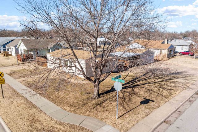 315 E Republic Ave, Salina, KS 67401