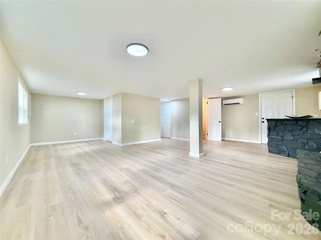 303 Deal Avenue NE, Conover, NC 28613