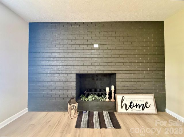 303 Deal Avenue NE, Conover, NC 28613