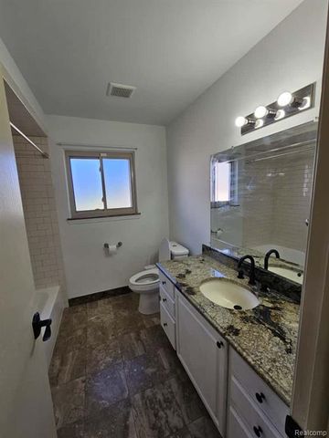 42116 Ehrke Drive, Clinton Township, MI 48038