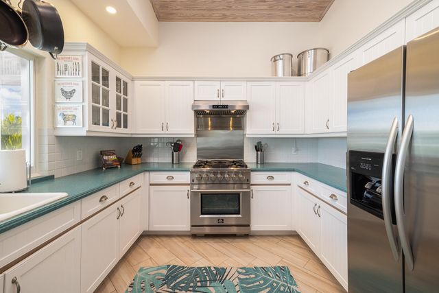 112 Leoni Drive, Plantation Key, FL 33036