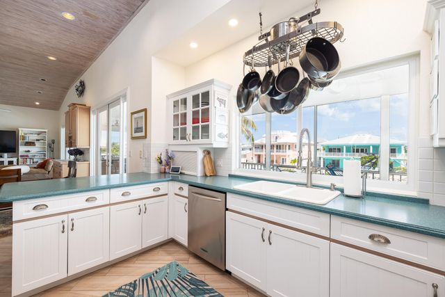 112 Leoni Drive, Plantation Key, FL 33036