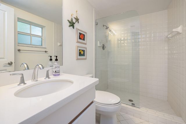 112 Leoni Drive, Plantation Key, FL 33036