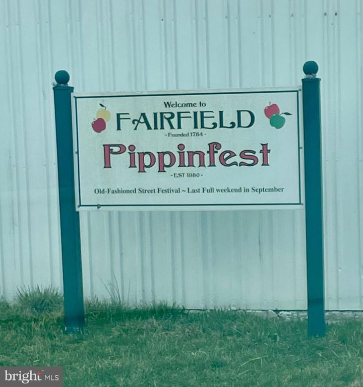 118 E MAIN STREET, Fairfield, PA 17320