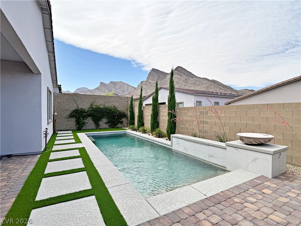11622 Peregrine Point Court, Las Vegas, NV 89138 — photo 2
