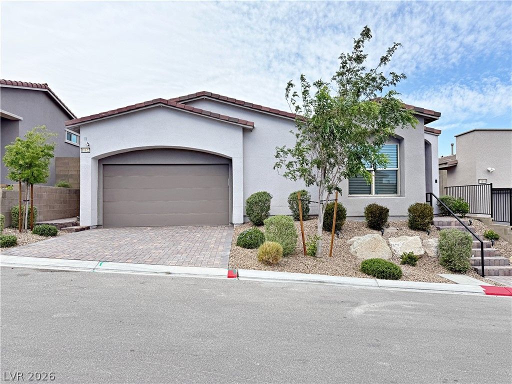 11622 Peregrine Point Court, Las Vegas, NV 89138 — photo 5