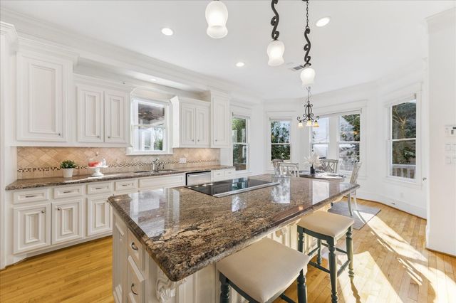 1227 Nicholson Street, Houston, TX 77008