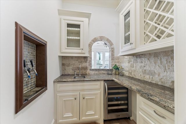 1227 Nicholson Street, Houston, TX 77008