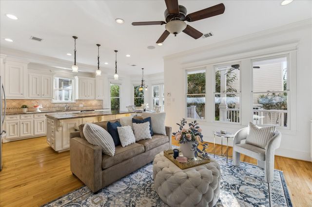 1227 Nicholson Street, Houston, TX 77008