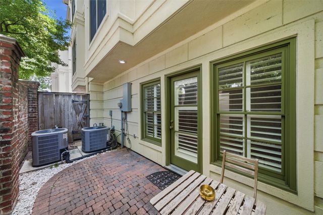 1329 Hyde Park Boulevard, Houston, TX 77006