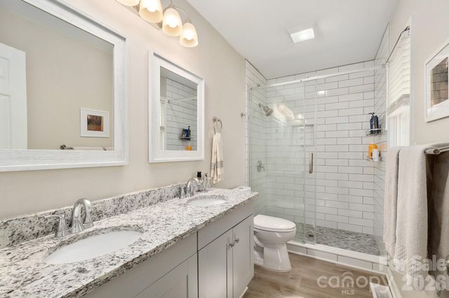 8124 Red Cap Lane, Charlotte, NC 28270