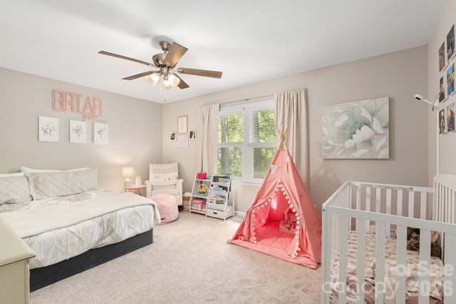 8124 Red Cap Lane, Charlotte, NC 28270