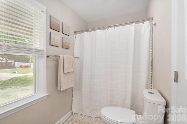 8124 Red Cap Lane, Charlotte, NC 28270