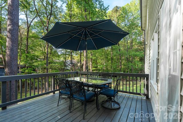 8124 Red Cap Lane, Charlotte, NC 28270
