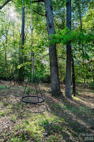8124 Red Cap Lane, Charlotte, NC 28270