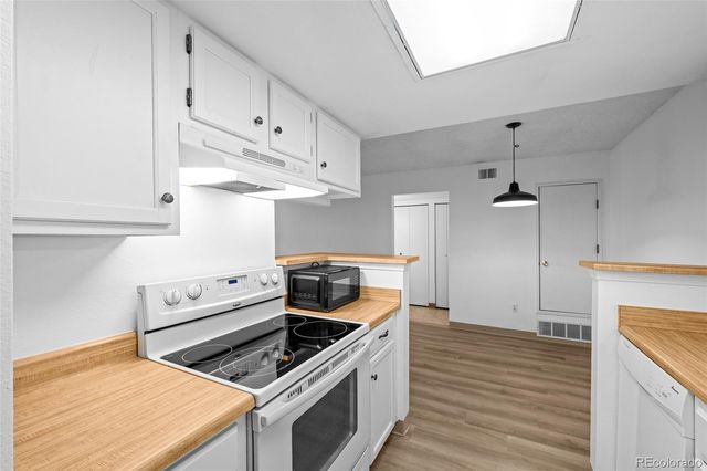 4400 S Quebec Street 102R, Denver, CO 80237