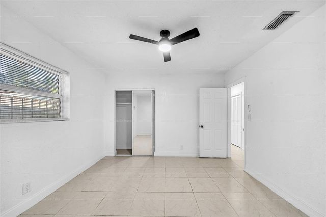 41 NE 45th Ct, Oakland Park, FL 33334