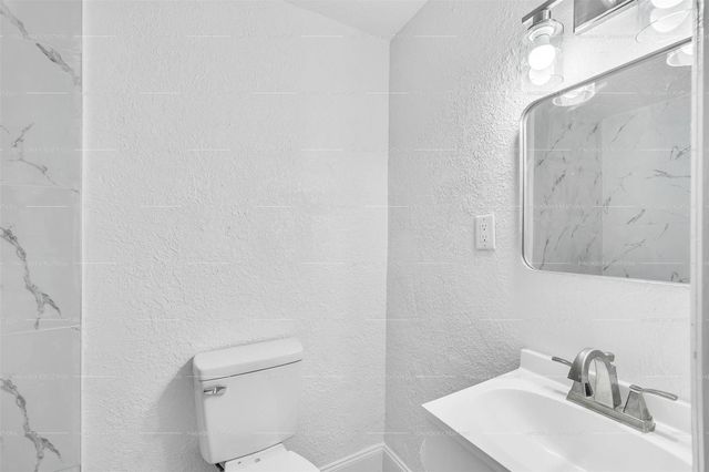 41 NE 45th Ct, Oakland Park, FL 33334