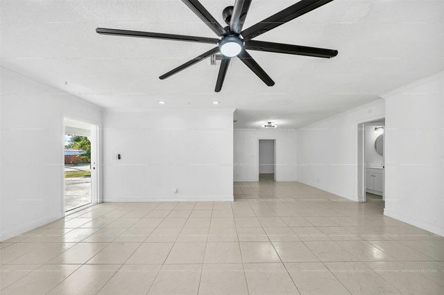 41 NE 45th Ct, Oakland Park, FL 33334