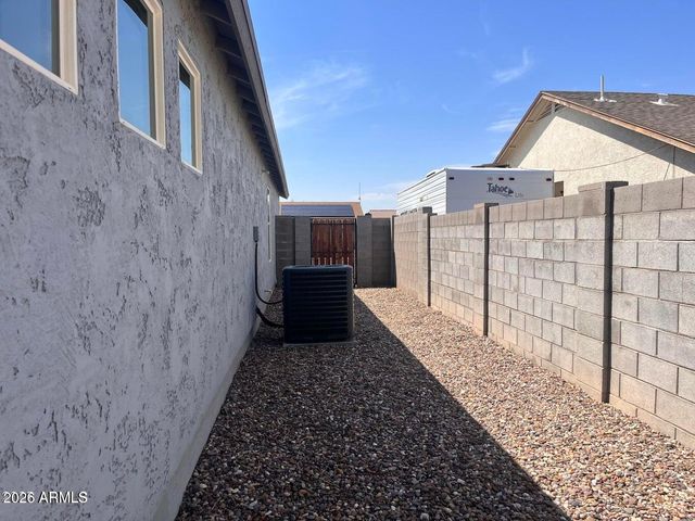 10490 W MAZATLAN Drive, Arizona City, AZ 85123