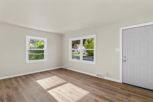 4430 Glendale AVENUE, Milwaukee, WI 53218