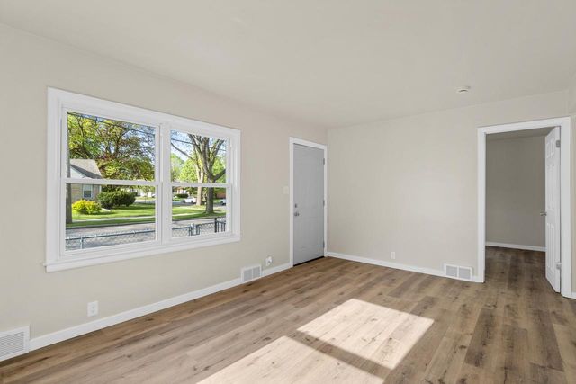 4430 Glendale AVENUE, Milwaukee, WI 53218