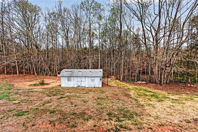 6264 Evening Shade Road, Troy, NC 27371