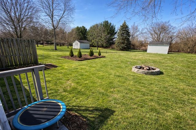 3476 E 69th Avenue, Merrillville, IN 46410