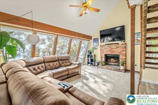 7646 Rainbow Drive, Coolbaugh Twp, PA 18466