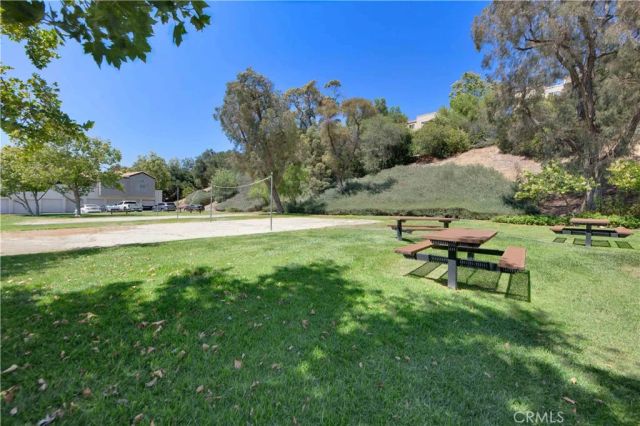 21203 Trumpet Drive 102, Newhall, CA 91321