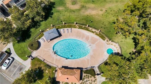 21203 Trumpet Drive 102, Newhall, CA 91321