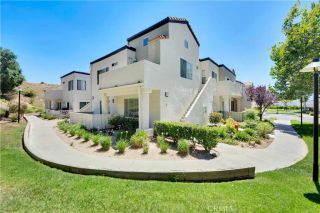 21203 Trumpet Drive 102, Newhall, CA 91321