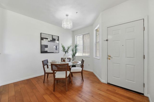 250 Santa Fe Terrace 320, Sunnyvale, CA 94085