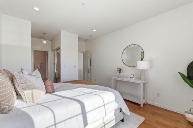 250 Santa Fe Terrace 320, Sunnyvale, CA 94085