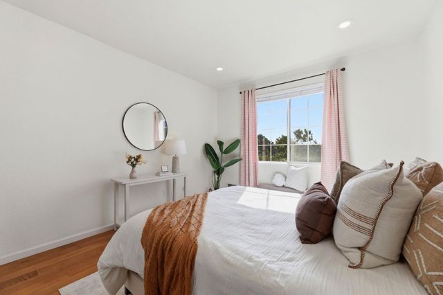 250 Santa Fe Terrace 320, Sunnyvale, CA 94085