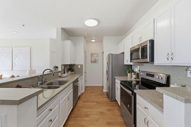250 Santa Fe Terrace 320, Sunnyvale, CA 94085