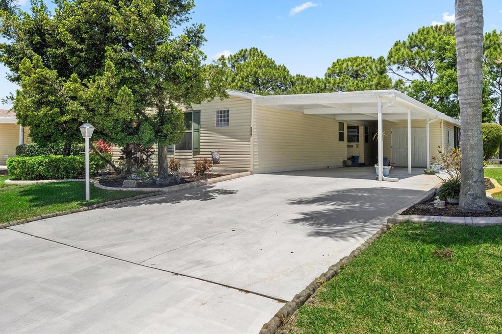 2832 Eagles Nest Way, Port St. Lucie, FL 34952
