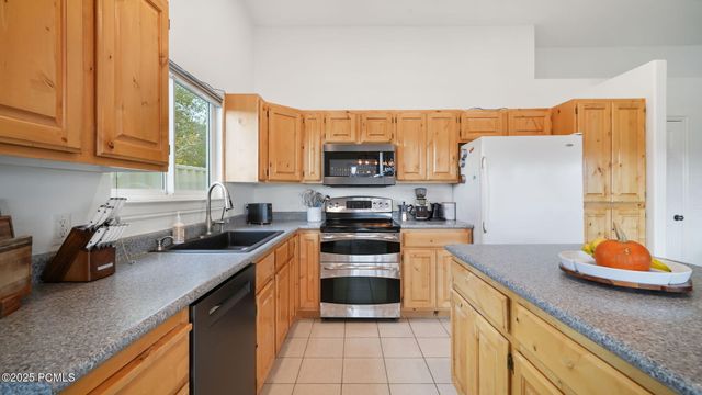 694 E 260 S, Midway, UT 84049