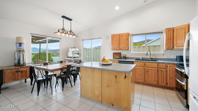 694 E 260 S, Midway, UT 84049