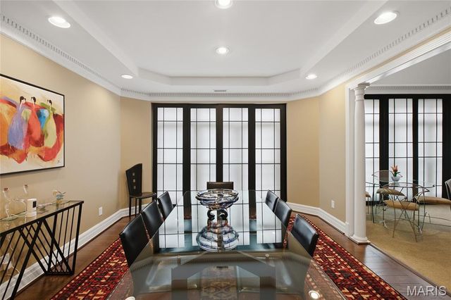 561 Sarah Lane 303, Creve Coeur, MO 63141